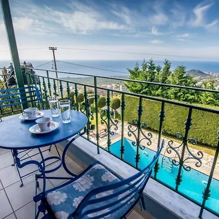 Kelly'S Villa In Stoupa Neokhorion  Buitenkant foto